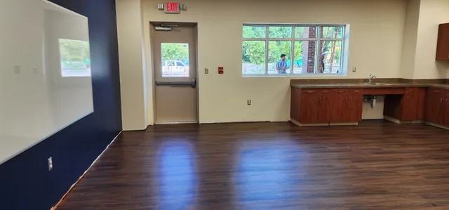 Cleaning showcase